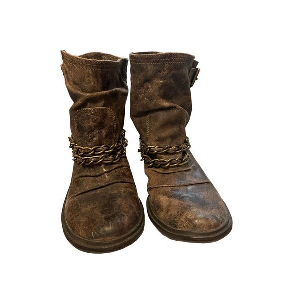 Y2K Vintage MIA Sz 10 Distressed Leather Strappy Chain Slouch Slip On Boots - Picture 3 of 7